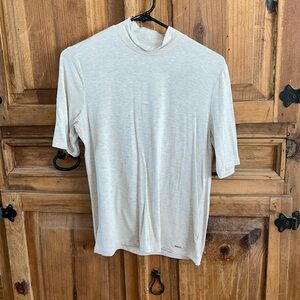Tahari mock neck short sleeve shirt size medium